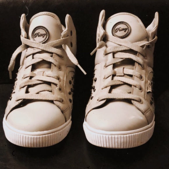 Pastry grey & studded leather shoes - Picture 2 of 3